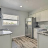 Отель Sunny Seminole Home w/ Gas Grill + Fire Pit!, фото 5