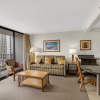 Отель Waikiki Sunset Suite 1212 - Fp 1 Bedroom Home by Redawning, фото 10