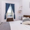 Отель Remparts 2 Bed w Private Terrace & Sauna, фото 3