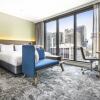 Отель Holiday Inn Express Melbourne Little Collins, фото 35
