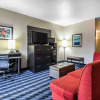 Отель Comfort Suites Fairgrounds West, фото 3