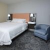 Отель Hampton Inn & Suites Clinton - I-26, фото 7