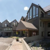Отель Ski Trip Value! Walk Everywhere, Hot Tub, Top Floor 1 Bedroom Condo by RedAwning, фото 9