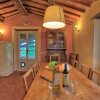 Отель Magnificent Farmhouse in Lucignano With Swimming Pool, фото 8