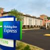 Отель Holiday Inn Express Waldorf, an IHG Hotel, фото 1