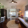 Отель Avenue O Bed & Breakfast, фото 3