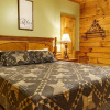 Отель Er97 - Squirrel's Retreat - Close To The Action In Pigeon Forge! 2 Bedroom Cabin by RedAwning, фото 14