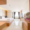 Отель Homey And Strategic Studio (No Kitchen) At Sentraland Semarang Apartment, фото 2