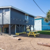 Отель Cute Beach Bungalow Walk to the Beach, фото 22