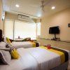 Отель SR Rooms  Hostel By FabHotels, фото 2