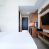 Отель Strategic And Homey Studio At Tamasari Papilio Apartment, фото 6