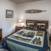 Отель Enhanted Moose - Three Bedroom Cabin, фото 2
