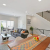 Отель New Townhome With Stunning City and Mountain Views, фото 2