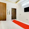 Отель Golden Inn, фото 1