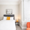 Отель Host Stay Clifton Studio 1, фото 6