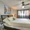 Отель Cozy Houston Condo w/ Pool Access: Near Downtown!, фото 6