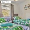Отель Lovely Apartment Sleeps 6 Singles in Torquay, фото 9