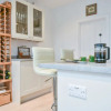 Отель Enchanting Earlsfield Home by Wimbledon Park, фото 12