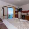 Отель Studio apartment Verica - 15 m from beach: SA3 Krilo Jesenice, Riviera Omis, фото 3