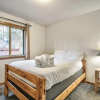 Отель 5BD Mountain Getawayhot Tub & Foosball, фото 26