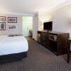 Отель La Quinta Inn & Suites by Wyndham Detroit Utica, фото 6
