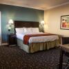 Отель Marinwood Inn & Suites, фото 6