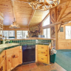 Отель Rustic Log Cabin in Big Bear Lake ~ 4 Mi to Water!, фото 2
