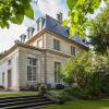 Отель Squarebreak - Hôtel du Duc de Noailles в Сен-Жермен-ан-Ле