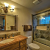 Отель Eagles Overlook Chalet 2, фото 8