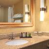 Отель Embassy Suites by Hilton E Peoria Riverfront Conf Center, фото 10