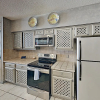 Отель New Listing! Beachfront Penthouse W/ Pools & Gym 3 Bedroom Condo, фото 14