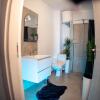Отель Apartament Craiova Modern Space Semineu Pat Rotund в Крайове