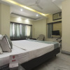 Отель OYO 10247 Hotel Golden Gate, фото 3