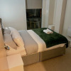 Отель Stunning 2-bed Apartment in Salford, фото 6