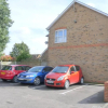 Отель Friars Walk 2 with 2 bedrooms, 2 bathrooms, fast Wi-Fi and private parking, фото 1