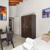 Отель Cozy 1br1ba w Private Pool Patio Close 2 Beach, фото 9