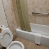 Отель Executive Inn & Suites, фото 48