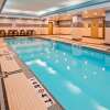 Отель Best Western Premier Toronto Airport Carlingview Hotel, фото 10