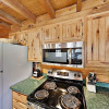 Отель Secluded Creekside W/ Private Hot Tub 4 Bedroom Cabin, фото 10