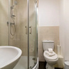 Отель Impeccable 2-bed Apartment in Gateshead, фото 9
