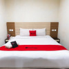 Отель Reddoorz Plus Near Karebosi Area 3, фото 8