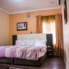 Отель Aeroville Apartments в Икее