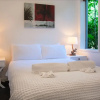 Отель Condo on the Beach at the Sands Onetangi, фото 3