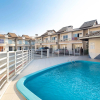 Отель Aluguel De Apartamento 2 Quartos Para 6 Pessoas Condominio Com Piscina Em Bombas, фото 12