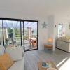 Отель S r M r - Log Burner Peaceful Cottage Dog Friendly, фото 4