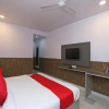Отель OYO 27605 Moments Inn, фото 20