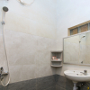 Отель SUPER OYO 890 Dewi Fortuna Guest House, фото 9