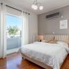 Отель Luxury Spacious 3 Bdrm apt in Glyfada Center, фото 2