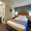 Отель Econo Lodge Inn & Suites University, фото 35