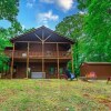 Отель Ricks Retreat Charming Log Cabin Firepit Ping Pong hot tub Close to Blue Ridge, фото 12